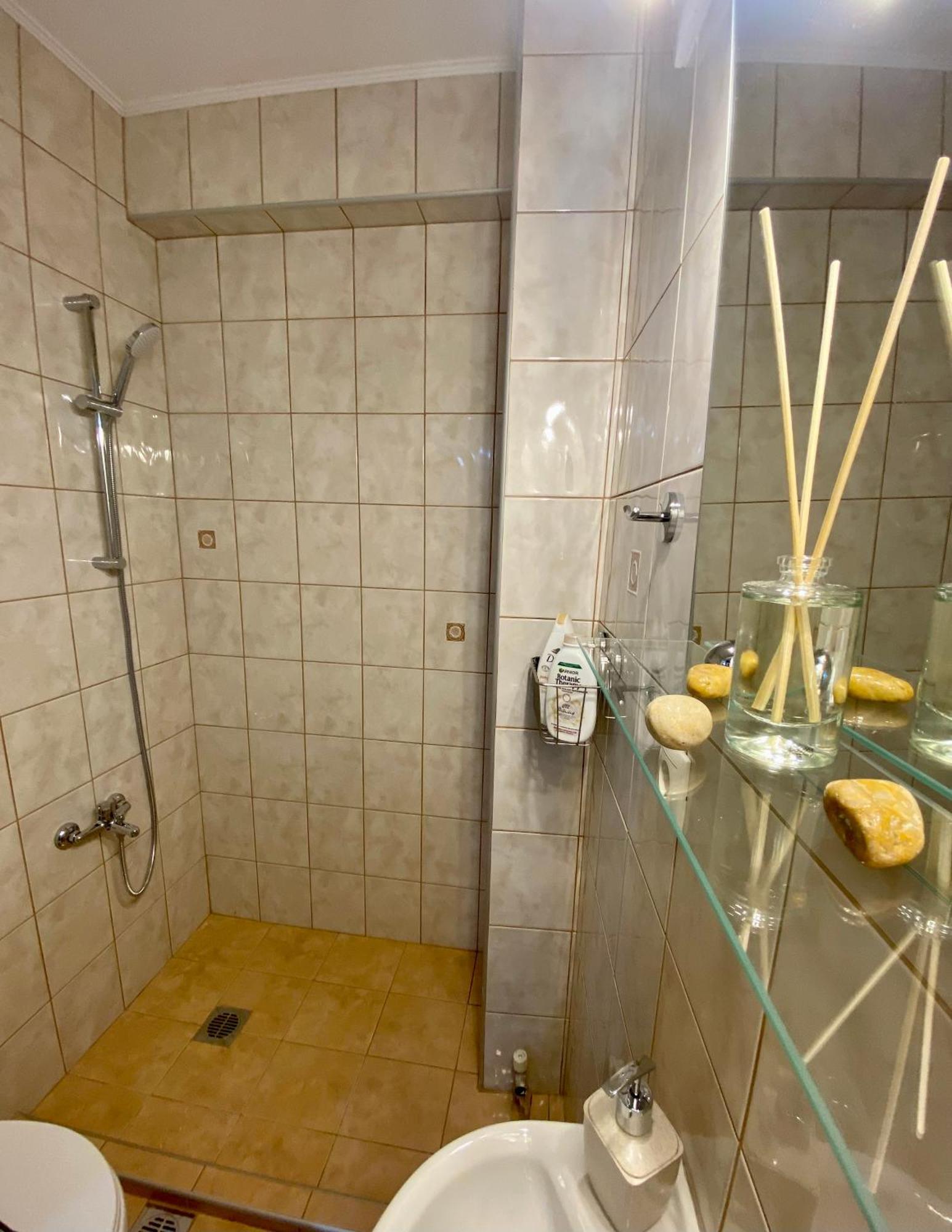 Nikos Apartment