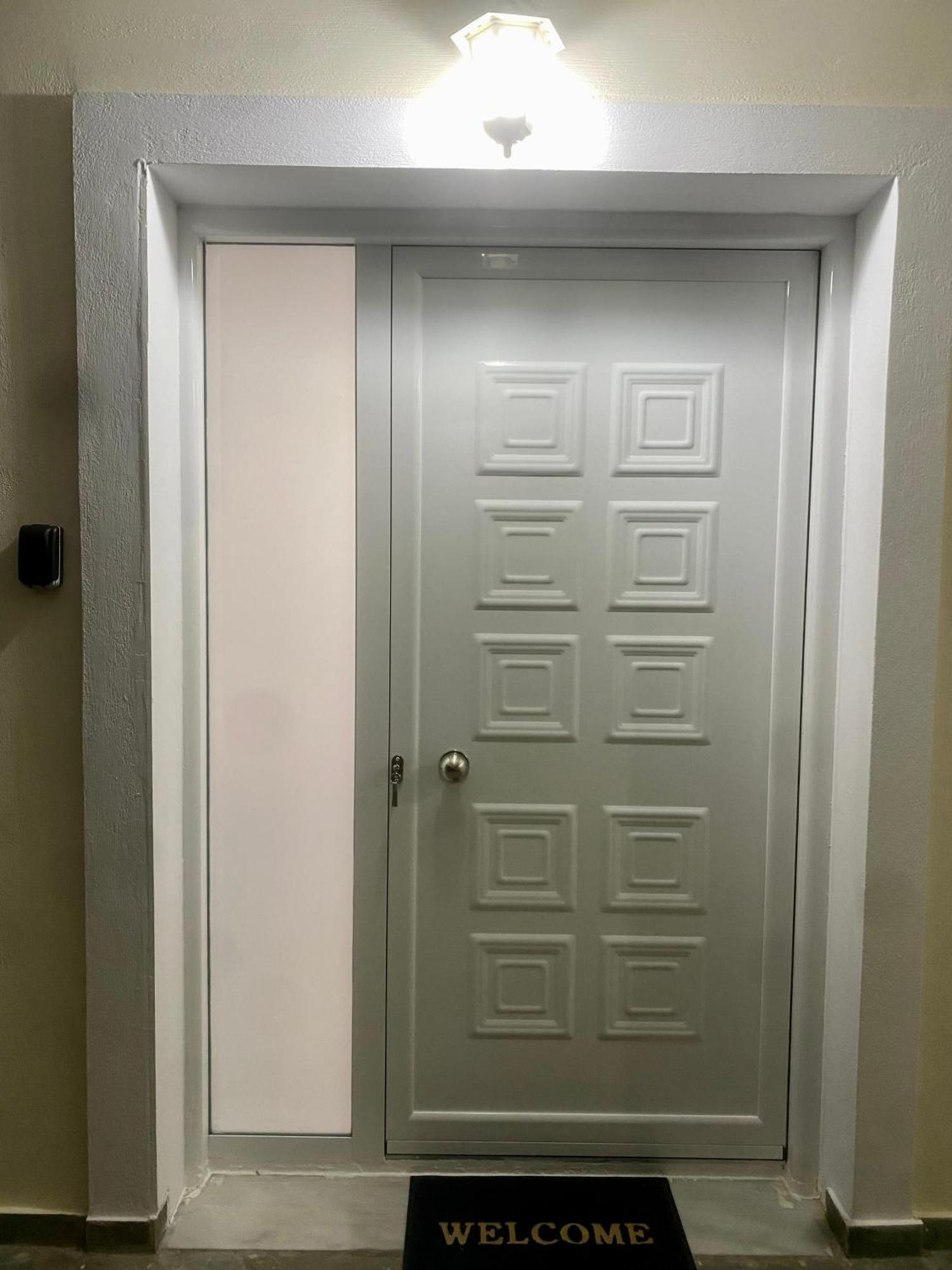 Nikos Apartment *